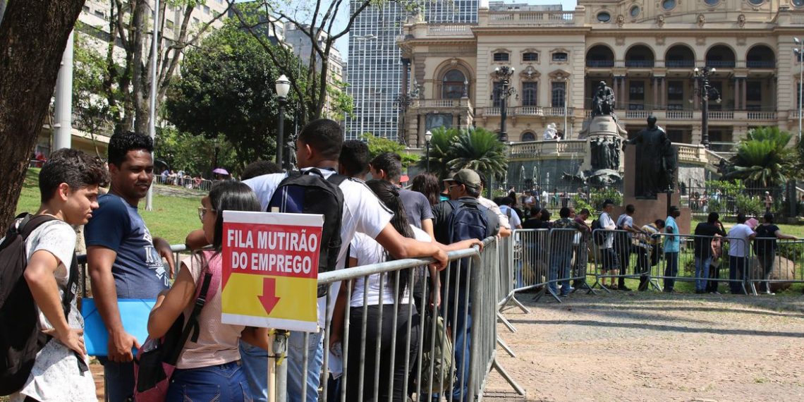 O sindicato dos comerciários de São Paulo promove,  mutirão do emprego em São Paulo, ofertando 5.726 vagas.
