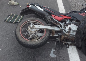 Dois homens morrem e uma mulher fica em estado grave após acidente entre motos em Jardim