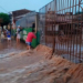 Forte chuva durante a madrugada invade casas, comércios e arrasta animais em Farias Brito