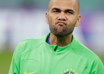 Daniel Alves irá a julgamento por estupro na Justiça espanhola