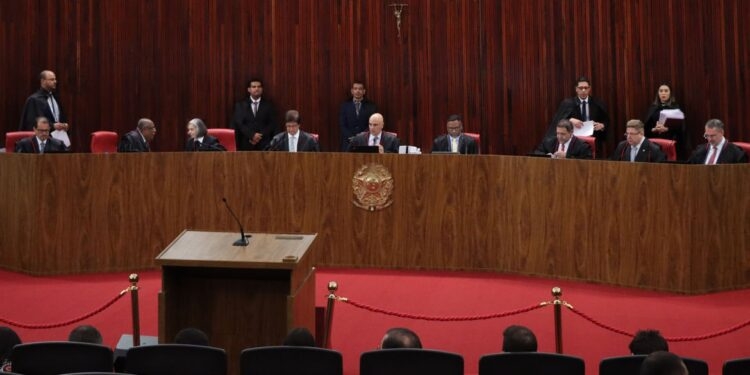 Brasília, (DF) – 01/08/2023 -  O presidente da Corte, ministro Alexandre de Moraes, participa da abertura da  sessão plenária do segundo semestre forense de 2023, Foto Valter Campanato/Agência Brasil.