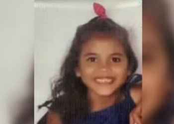 Criança de seis anos que estava desaparecida é achada morta dentro de carro no Ceará