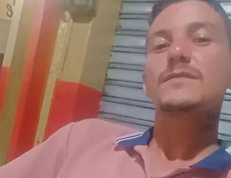 Égmon Henrique de Melo Oliveira, de 27 anos sofreu quatro tiros na cabeça e morreu no local do crime. Foto: Reprodução/Redes sociais