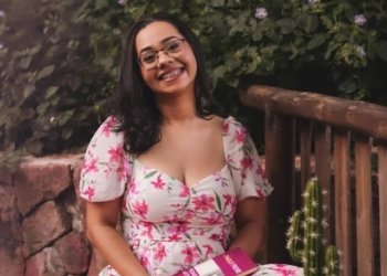 Corpo da professora universitária Katyanna de Brito é sepultado em Crato