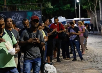 Queda no desemprego em 2024 é consistente, diz coordenadora do IBGE