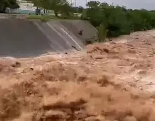Fortes chuvas causam alagamentos e transbordamento de canal no Crato