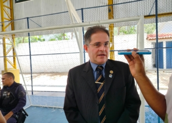 Vereador Thiago Esmeraldo solicita melhoria na iluminação pública da avenida de acesso à Vila Padre Cícero em Crato