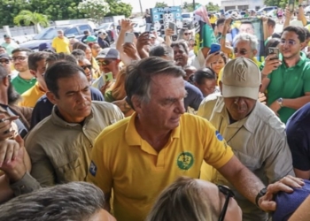Jair Bolsonaro é internado no Rio Grande do Norte
