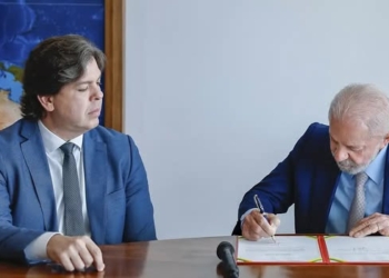 Presidente da Telebrás toma posse como ministro das Comunicações