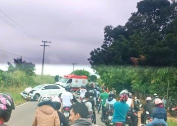 Grave acidente na CE-293, em Barbalha, deixa um morto e dois feridos