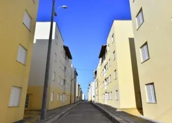 Aditivo assinado pelo governador Elmano de Freitas será direcionado para o Residencial Bela Vista I, do Minha Casa, Minha Vida