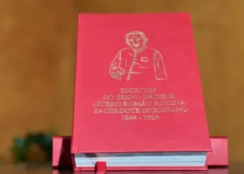 Primeira parte do processo de beatificação do padre Cícero é concluída pela Diocese de Crato