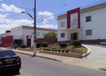 Homem é ferido a faca durante a madrugada no Bairro Seminário, em Crato