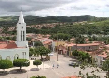 Ex-secretário de cultura e dois servidores de Nova Olinda CE são suspeitos de “rachadinha” em ação ajuizada pelo Ministério Público estadual