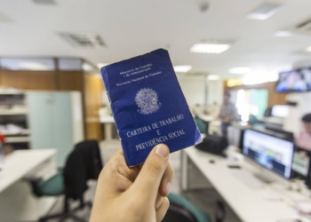 Serviços lidera a criação de vagas, seguido pela construção civil. (Foto: Ana Clara Braga)