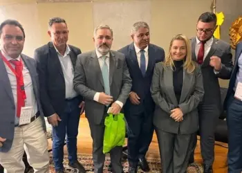 Produtos do Cariri se apresentam a novos mercados, em missão internacional do deputado Pedro Lobo