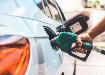 Preço da gasolina no Ceará sobe R$ 0,22, mesmo após redução anunciada pela Petrobras
