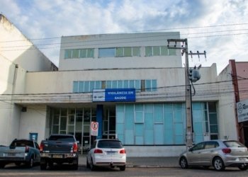 Vigilância Sanitária multa dois supermercados em Juazeiro do Norte por irregularidades no manejo de lixo