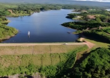 Açude Thomás Osterne no Crato atinge maior nível em 17 anos