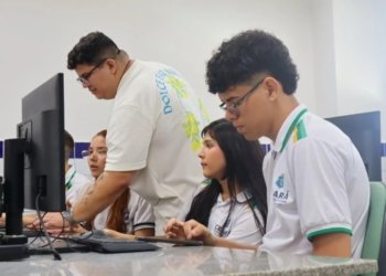Ceará mobiliza escolas para garantir isenção da taxa do Enem 2026