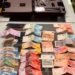 Operação contra fraude em licitações cumpre 13 mandados no Cariri e apreende R$ 106 mil, armas e documentos