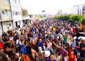 Demutran realiza operação especial de trânsito durante cavalgada da 48ª Vaquejada de Juazeiro do Norte