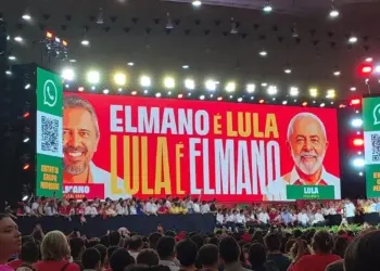 PT oficializa candidatura de Elmano à reeleição com apoio de Lula, Gabriela Aguiar na vice e Cid Gomes ao Senado