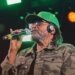 Cantor Edson Gomes é internado na UTI após passar mal depois de show na Bahia