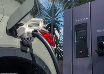Juazeiro do Norte se destaca no Ceará e entra no top 5 nacional em carregadores rápidos para veículos elétricos