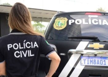 Mulher é presa em flagrante suspeita de extorquir empresário em Aurora